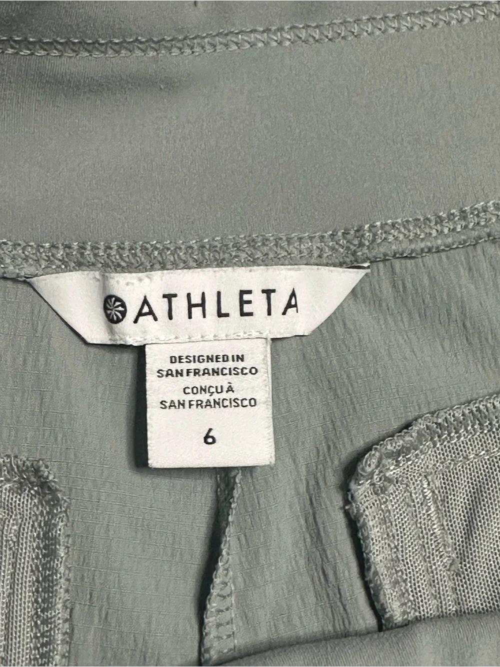 Athleta Trekkie North High Rise Hiking Casual Travel Shorts Gray Size 6